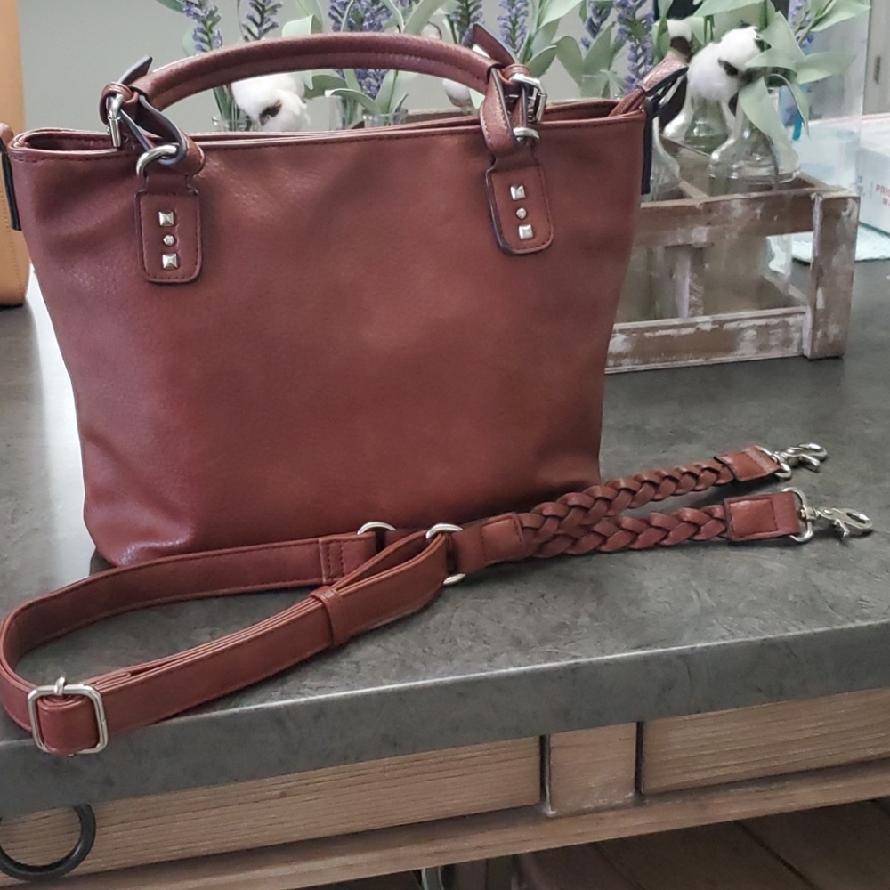 Lady conceal carry purse